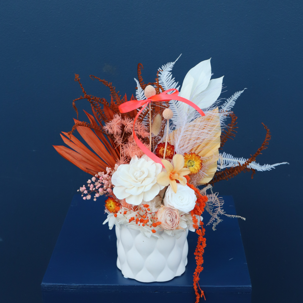 Preserved Arrangement | Apricot Caramel