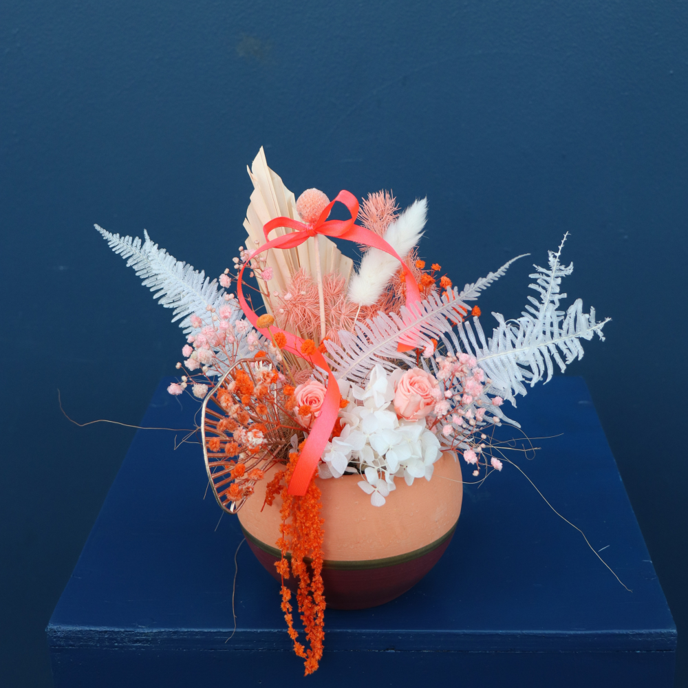 Preserved Arrangement | Apricot Caramel