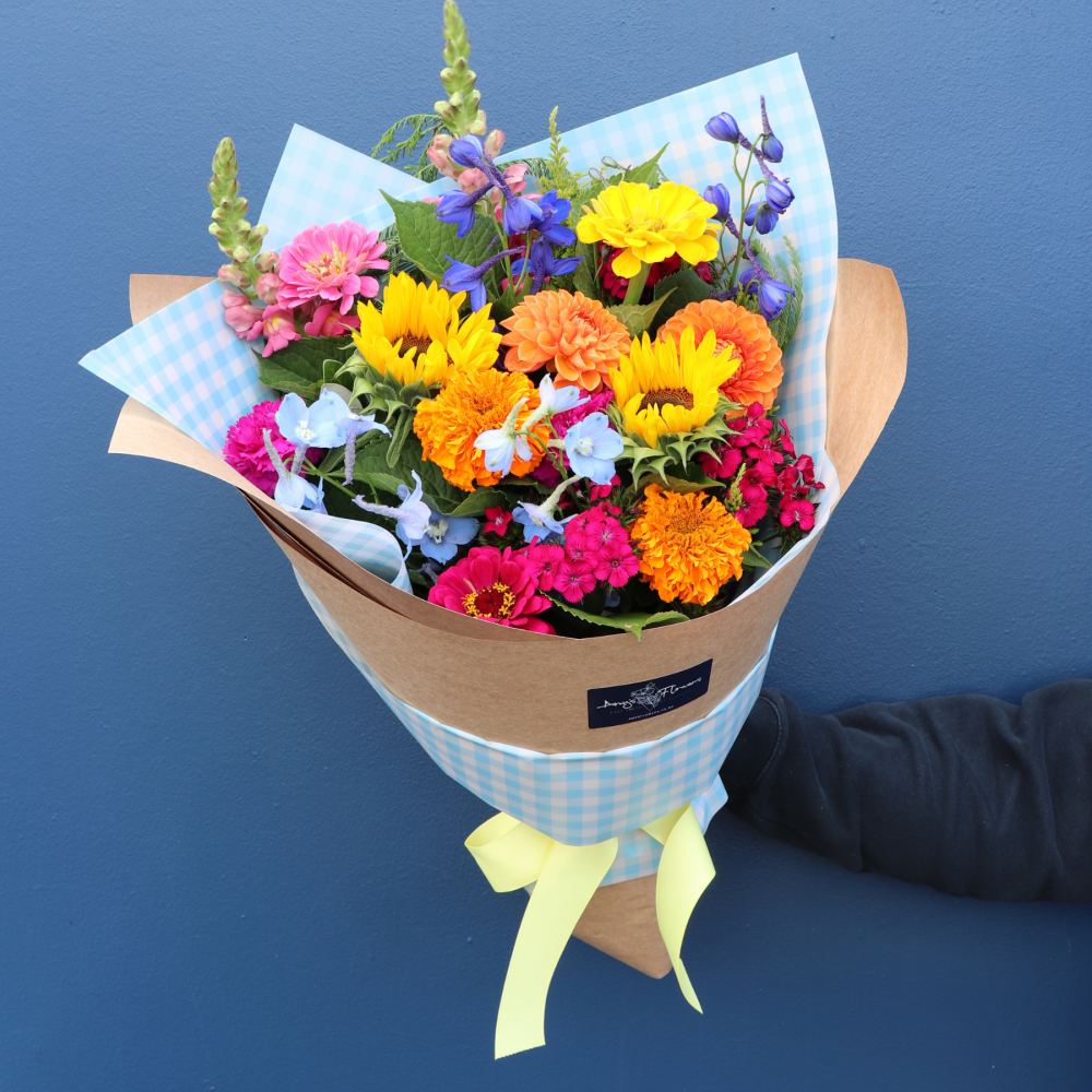 Bouquet | Happy Hour
